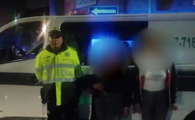 Estas fueron las dos mujeres capturadas tras hurtar un teléfono en la estación de Escuela Militar