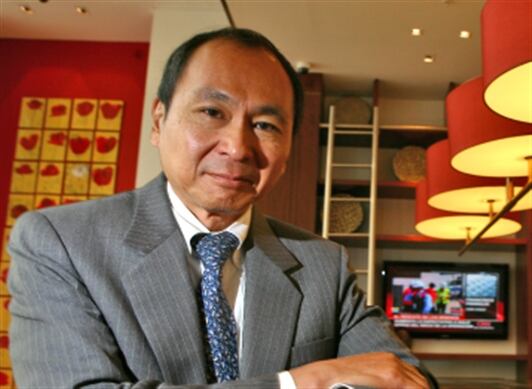 Francis Fukuyama, Profesor de la Universidad Johns Hopkins. "La confianza es el lubricante de cualquier sistema económico. Si las personas confían y se respetan entre sí, el país podrá trabajar de manera más eficiente y competitiva".