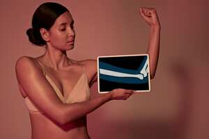 La vitamina D ayuda a mantener los huesos fuertes y saludables.