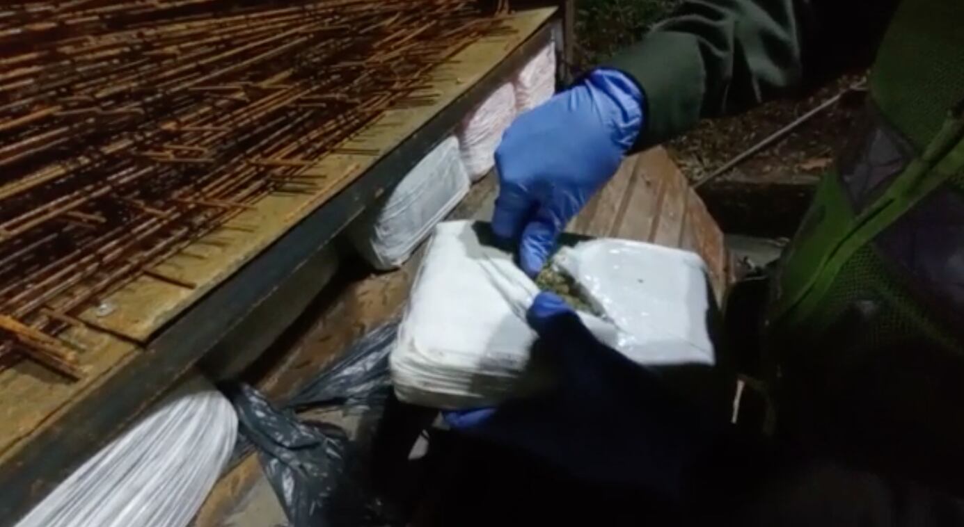 El camión en el que era transportada la marihuana tenía una caleta