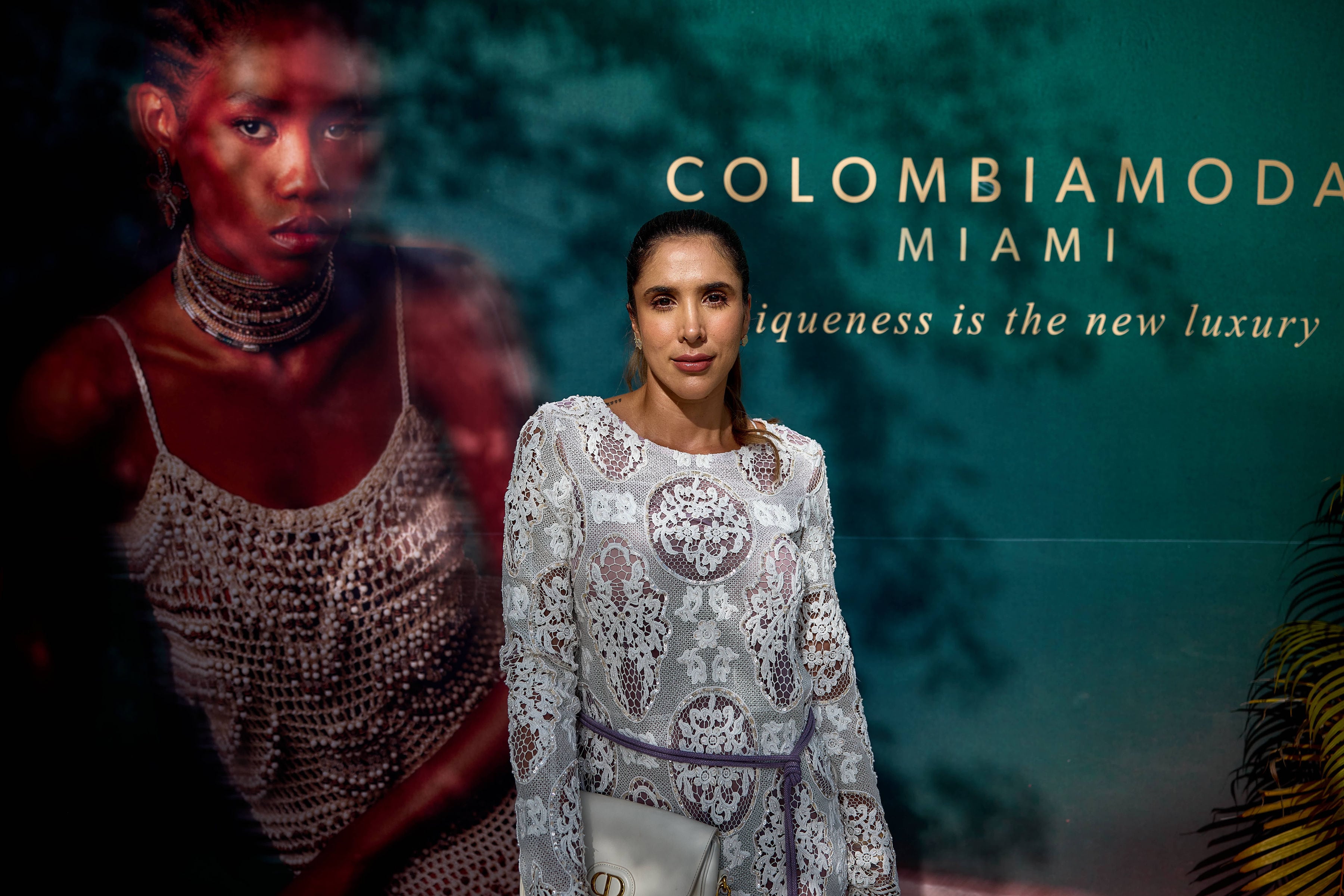 Colombiamoda Miami 2026 inició su tercera edición en Wynwood con una agenda que integra desfiles, pop up de marcas, experiencias de moda y bienestar, y espacios de relacionamiento estratégico, consolidándose como una de las principales plataformas de internacionalización para la moda colombiana en Estados Unidos