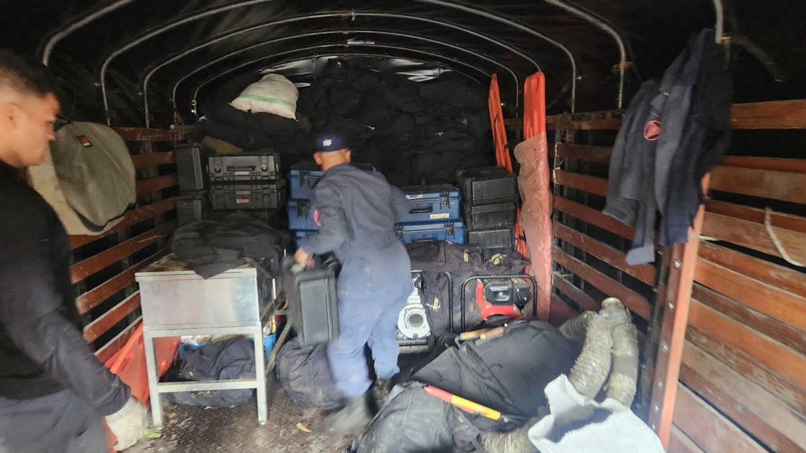 Los militares no estaban armados, solo llevaban los equipos de comunicaciones y de desminado.