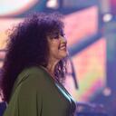 En el video se ve al pequeño Chucho en lo que parece ser el patio de su casa, ubicada en Puebla, México, subido en un triciclo, mientras hacía la interpretación.