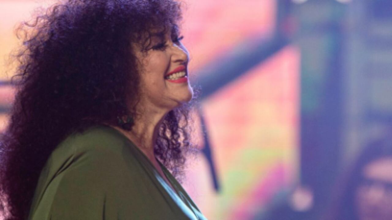 En el video se ve al pequeño Chucho en lo que parece ser el patio de su casa, ubicada en Puebla, México, subido en un triciclo, mientras hacía la interpretación.