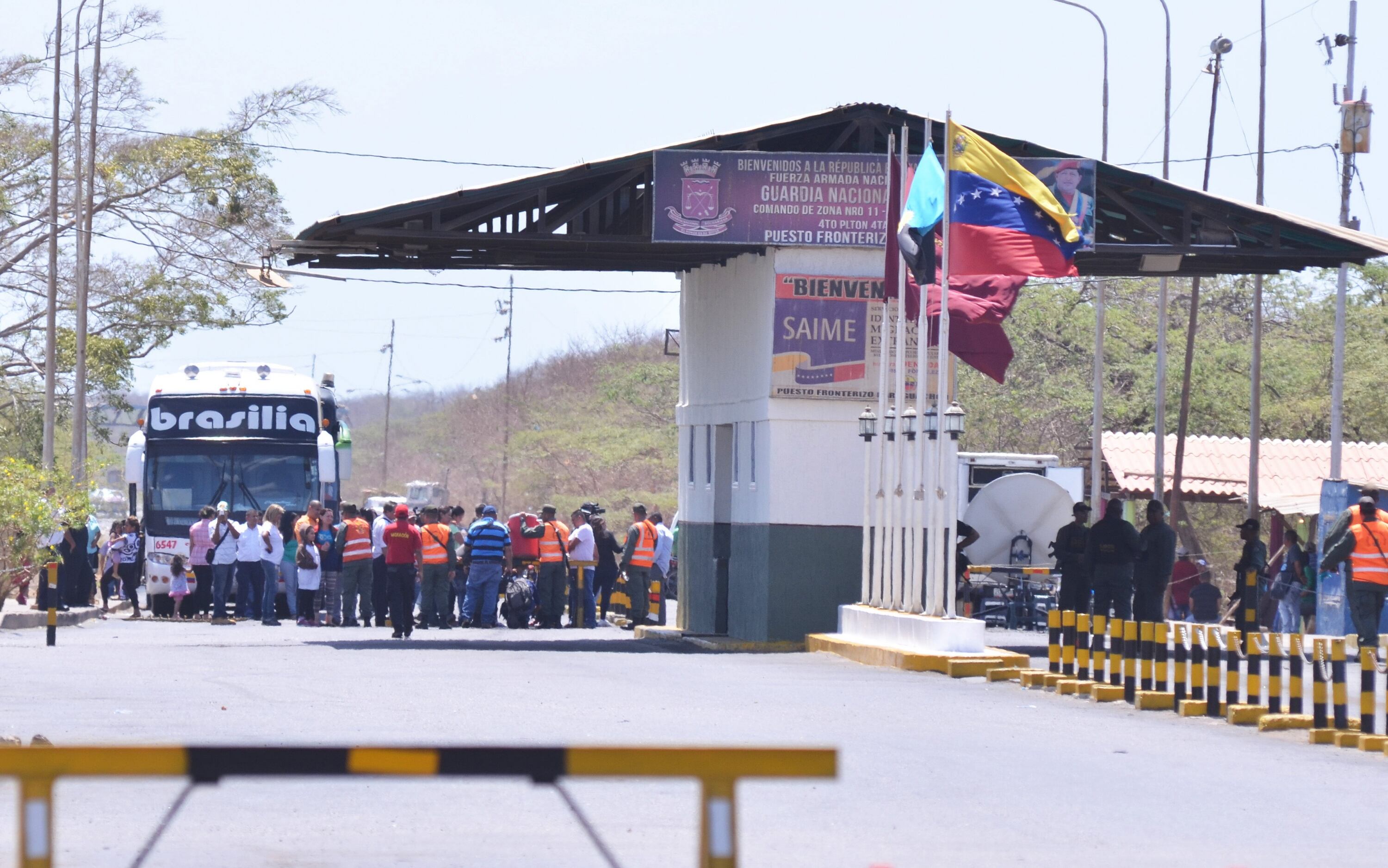 La frontera entre Colombia y Venezuela en el paso por Paraguachón, Maicao. En este municipio de La Guajira fue detenido un militar venezolano por presuntamente estar contrabandeando autopartes.