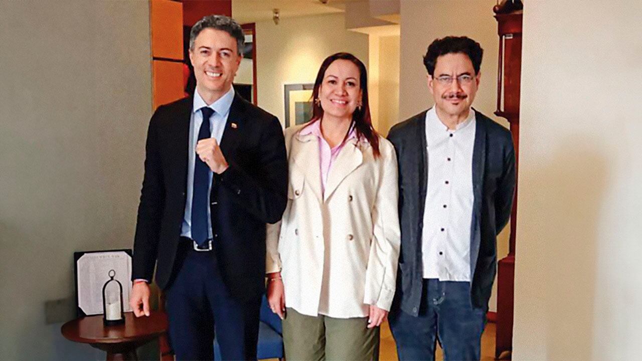 Daniel Quintero trabaja para ganarle el pulso a Iván Cepeda.