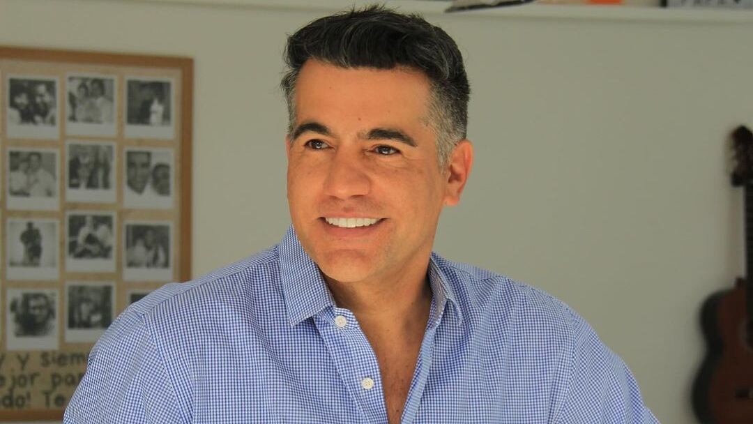 Carlos Calero muestra cómo se veía hace 25 años, en su juventud