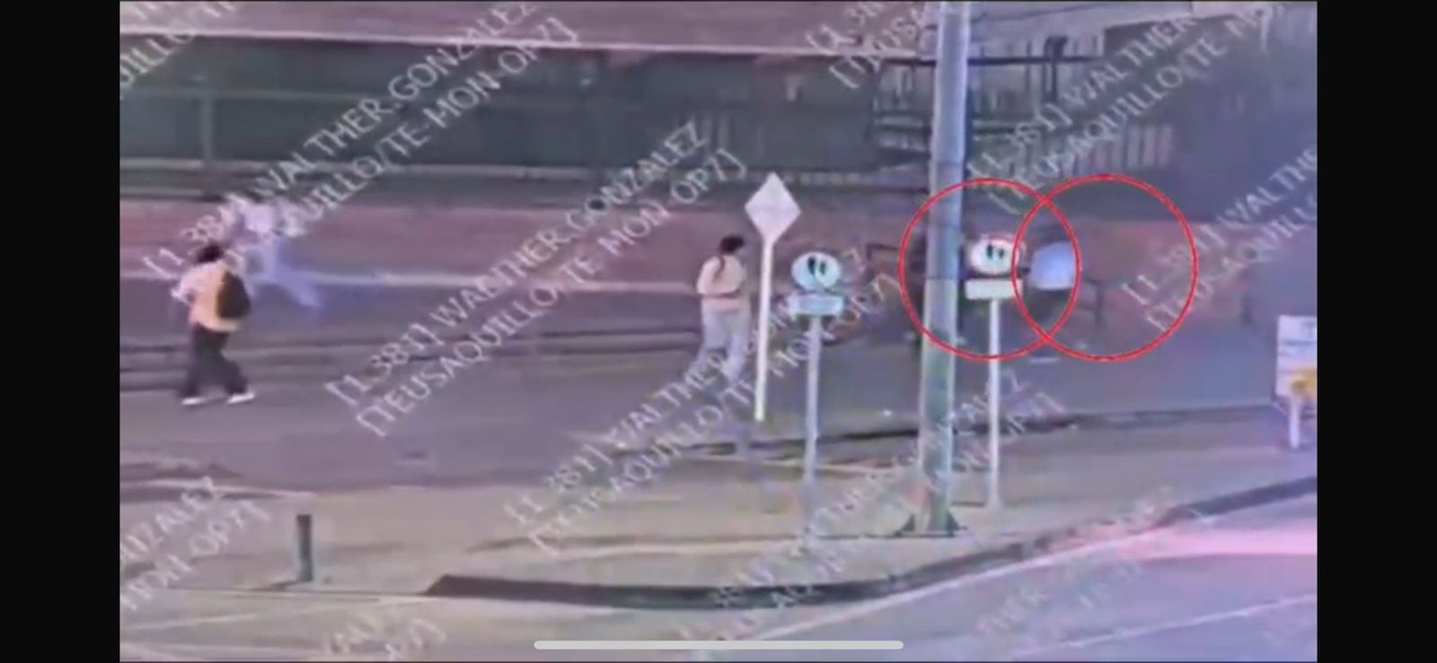 La comunidad se unió para detener a los señalados hasta que llegara la Policía.