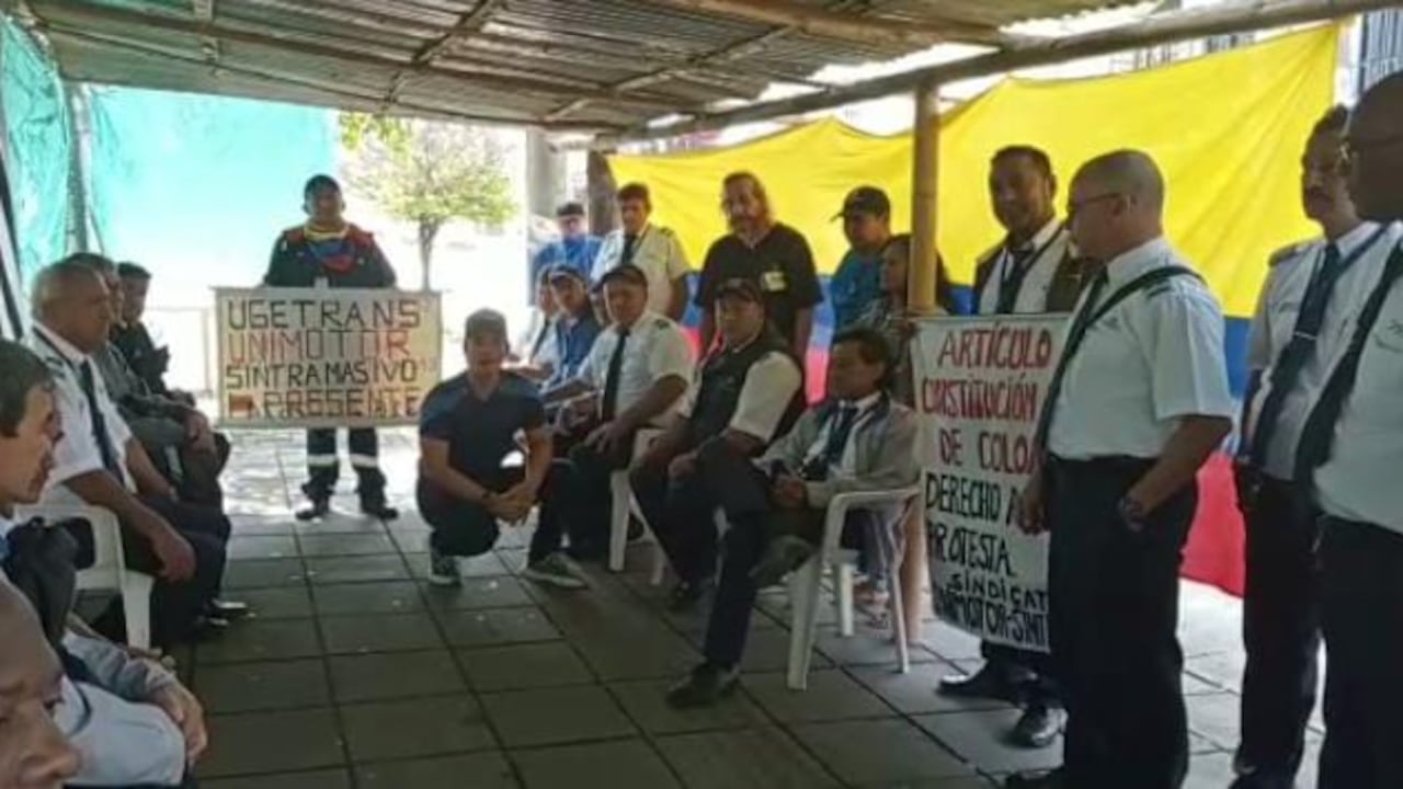 Operadores del consorcio Unimetro S.A de Metrocali, denuncian falta de pagos.