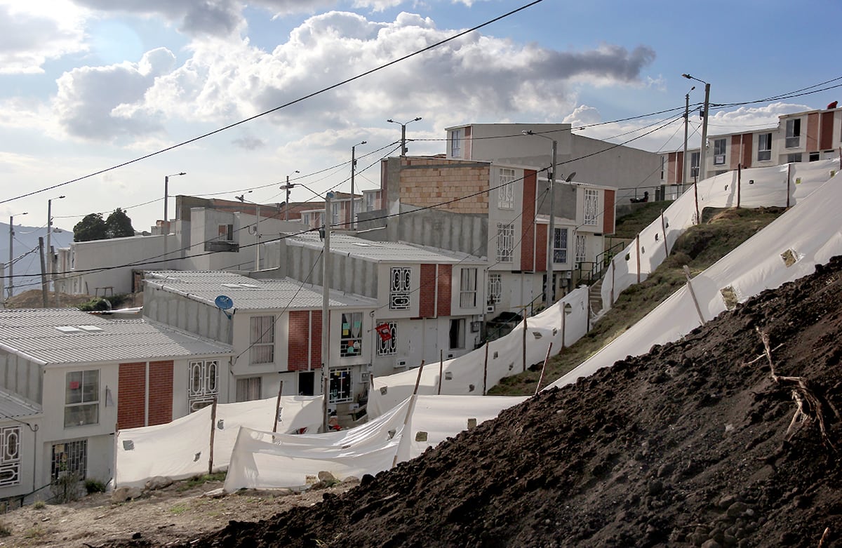 En las casas no colocaron los tanques de reserva. Foto: Carlos Bernate /SEMANA.