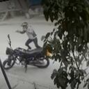 Un tendero en Santa Marta recibe a bala a dos motociclistas que, al parecer, pretendían robarlo