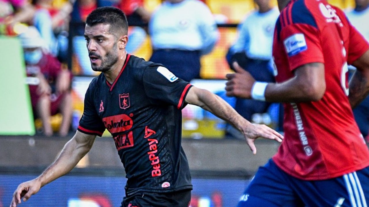 Falque no estuvo tan iluminado como otras noches con el América