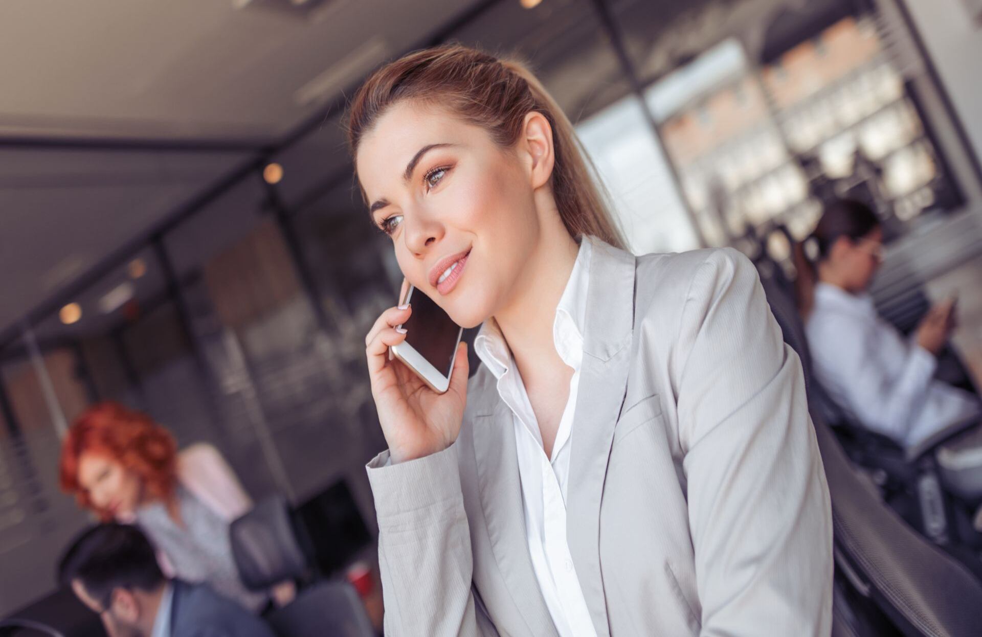 Ambas tecnologías requieren compatibilidad tanto del dispositivo como del operador.