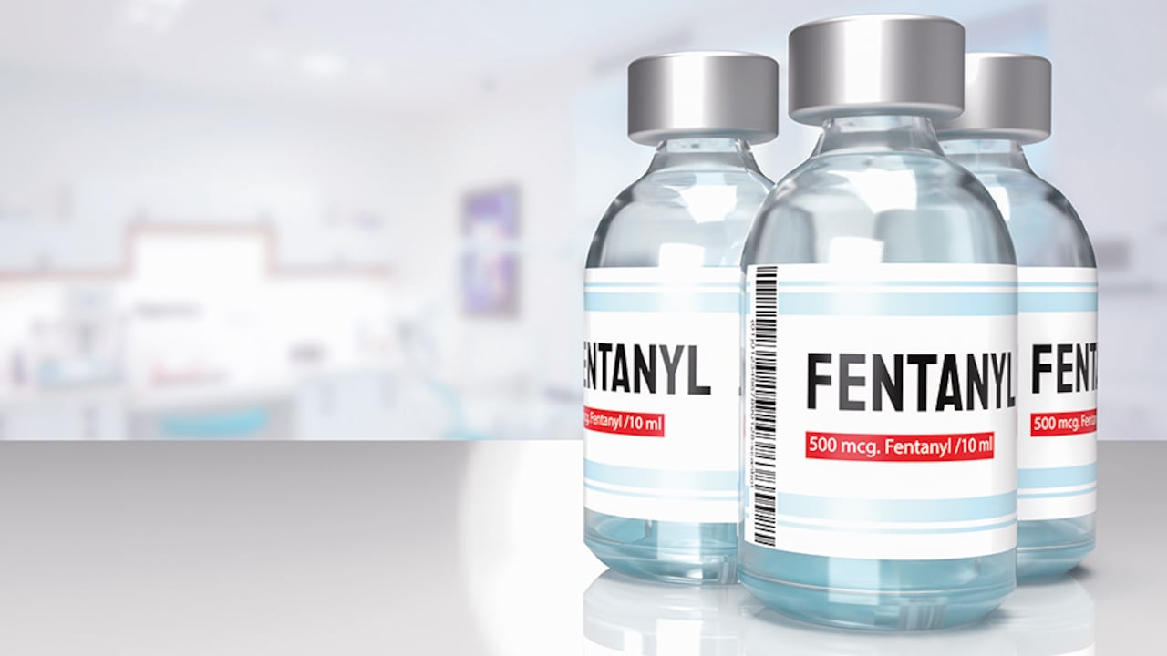 Con el fentanilo de uso médico se tratan dolores de cirugía o crónicos. En algunos casos, también puede generar adicción.