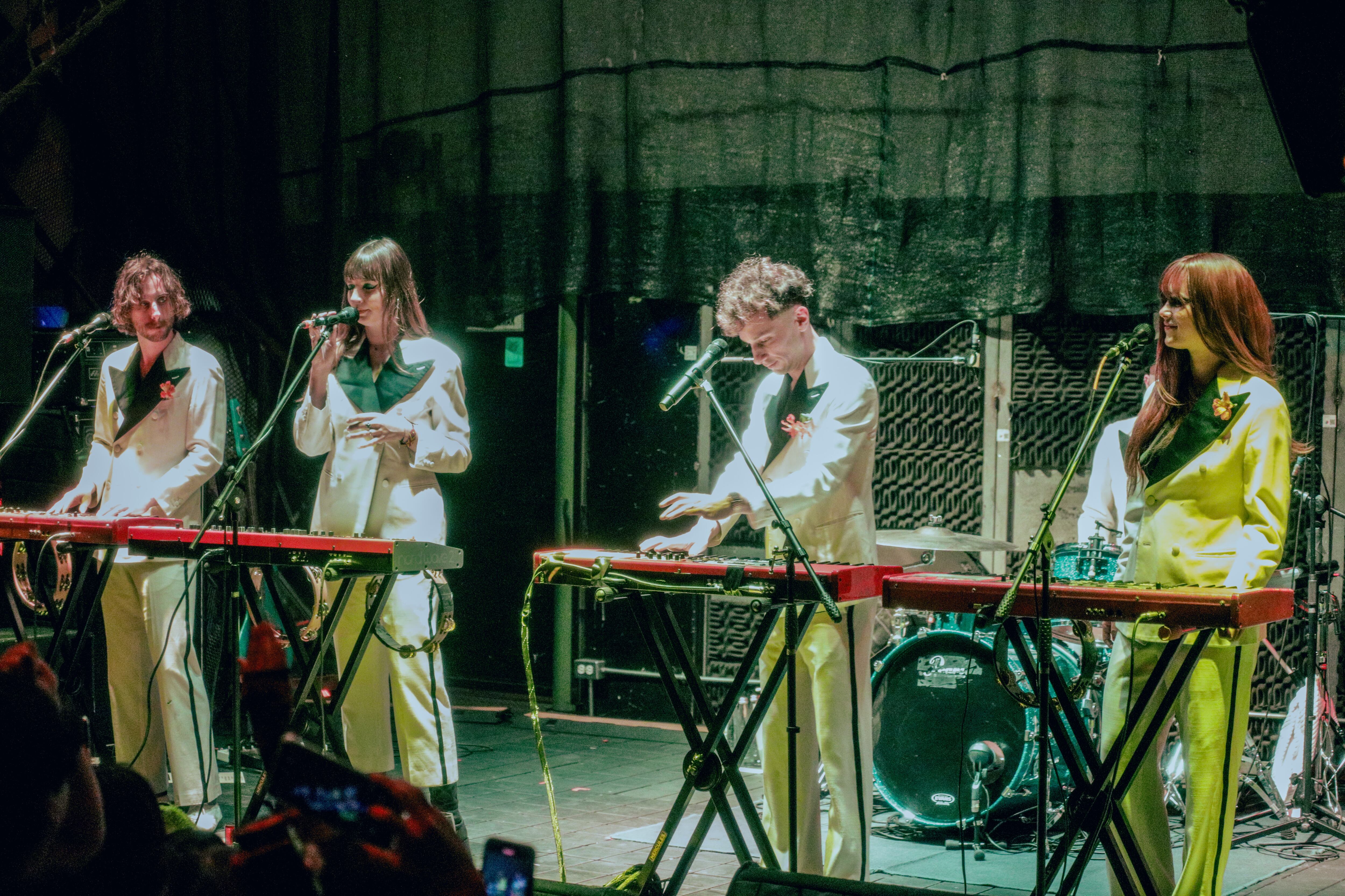 Algunos integrantes cambian, pero  La Femme mantiene un espíritu.