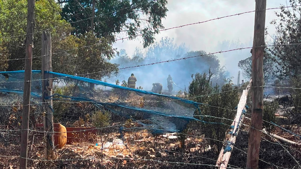 El Cuerpo de Bomberos controló un incendio forestal en el oriente de Bogotá.
