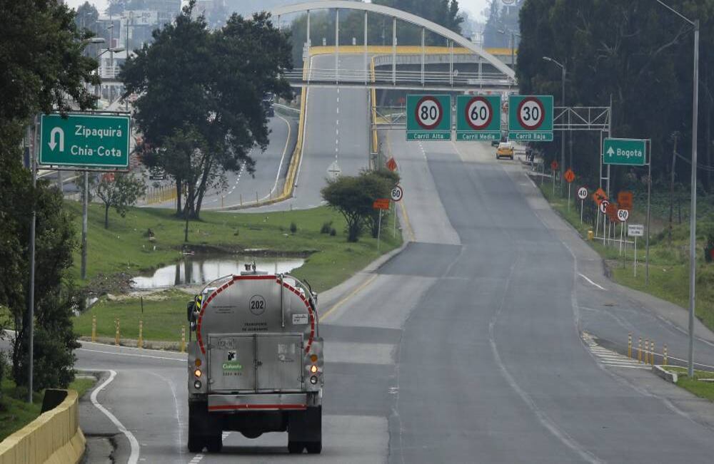 La entrada a Bogotá está descongestionada. Desaparecieron los constantes trancones para ingresar a la capital. Foto: Guillermo Torres / SEMANA.