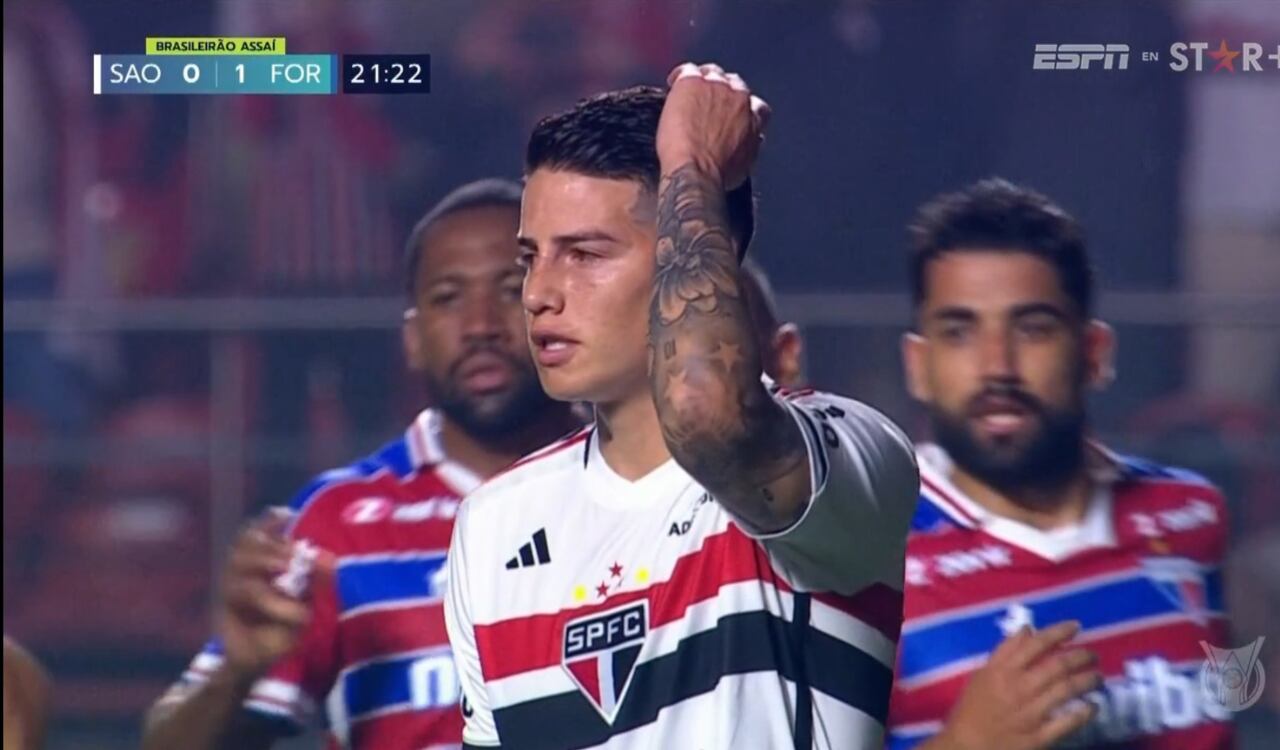 James Rodríguez volvió a fallar desde el punto penal, esta vez en el Sao Paulo vs. Fortaleza