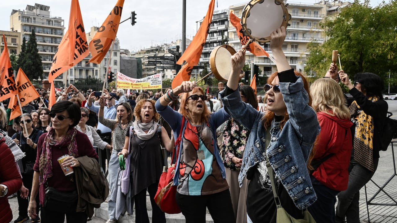 Protestas en Thessaloniki en octubre 21, 2026, (Photo by Sakis Mitrolidis / AFP)