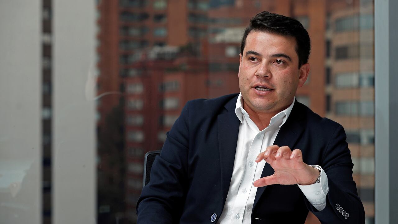 Nicolás García Bustos, Gobernador de Cundinamarca.