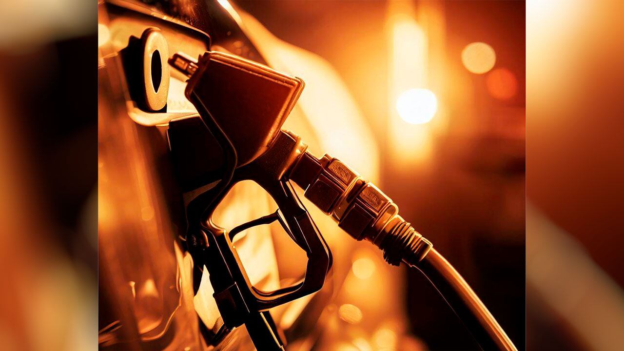 Científicos trabajan en un nuevo tipo combustible que reemplace a la gasolina.