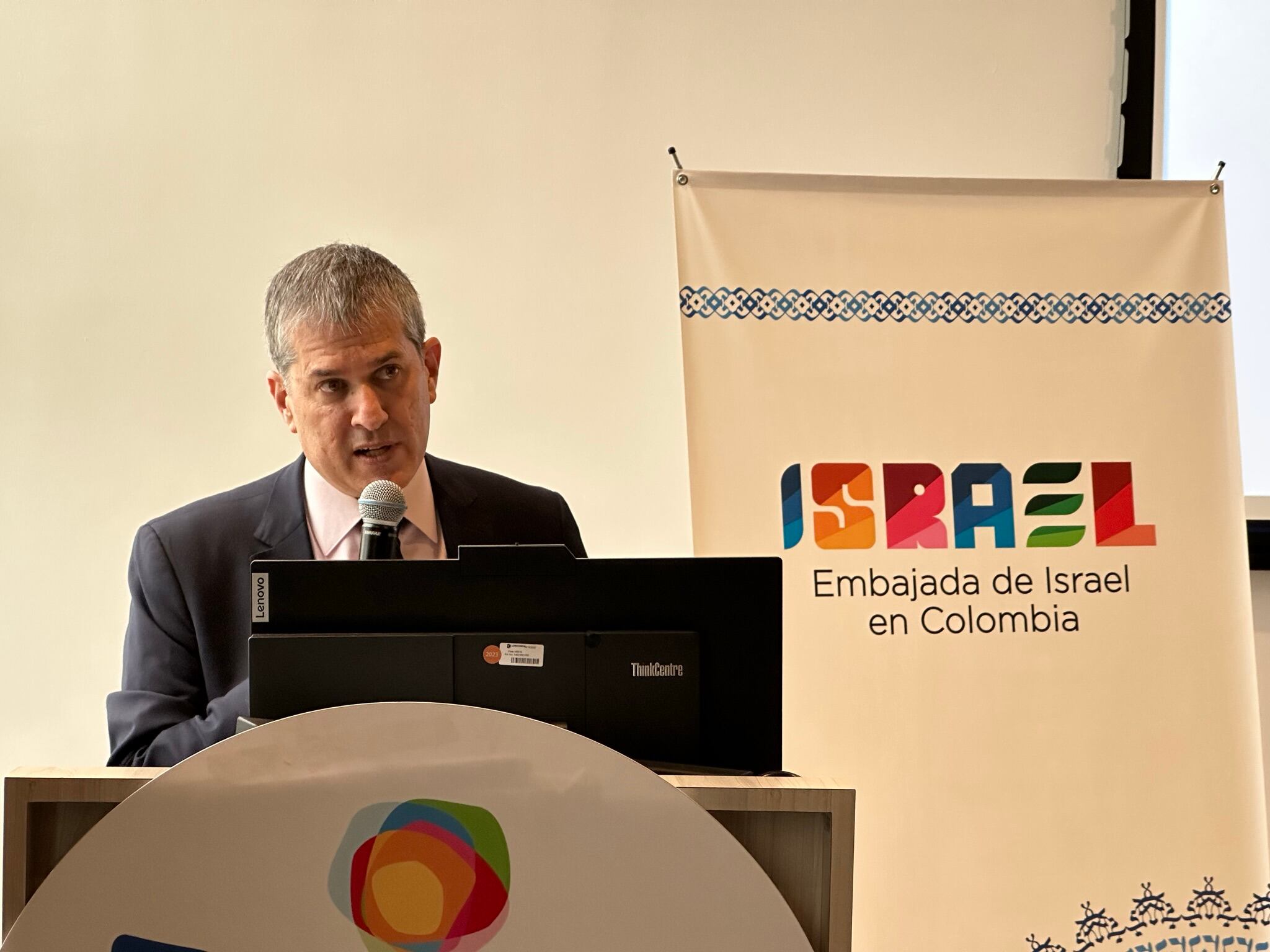 Embajador de Israel, Gali Dagan.