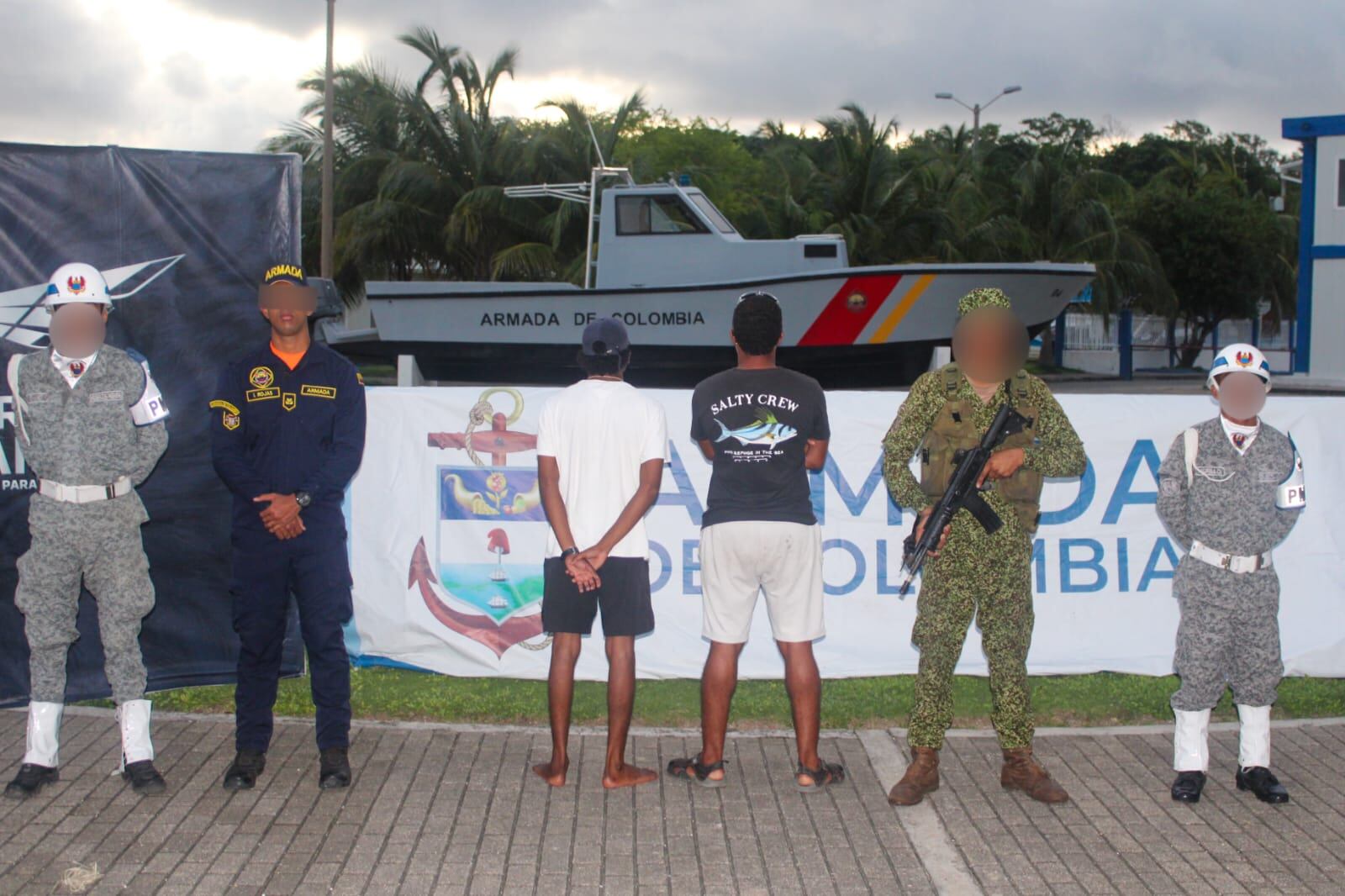 Armada rescata a 22 migrantes que eran transportados en una embarcación ilegal desde San Andrés hacia Centroamérica