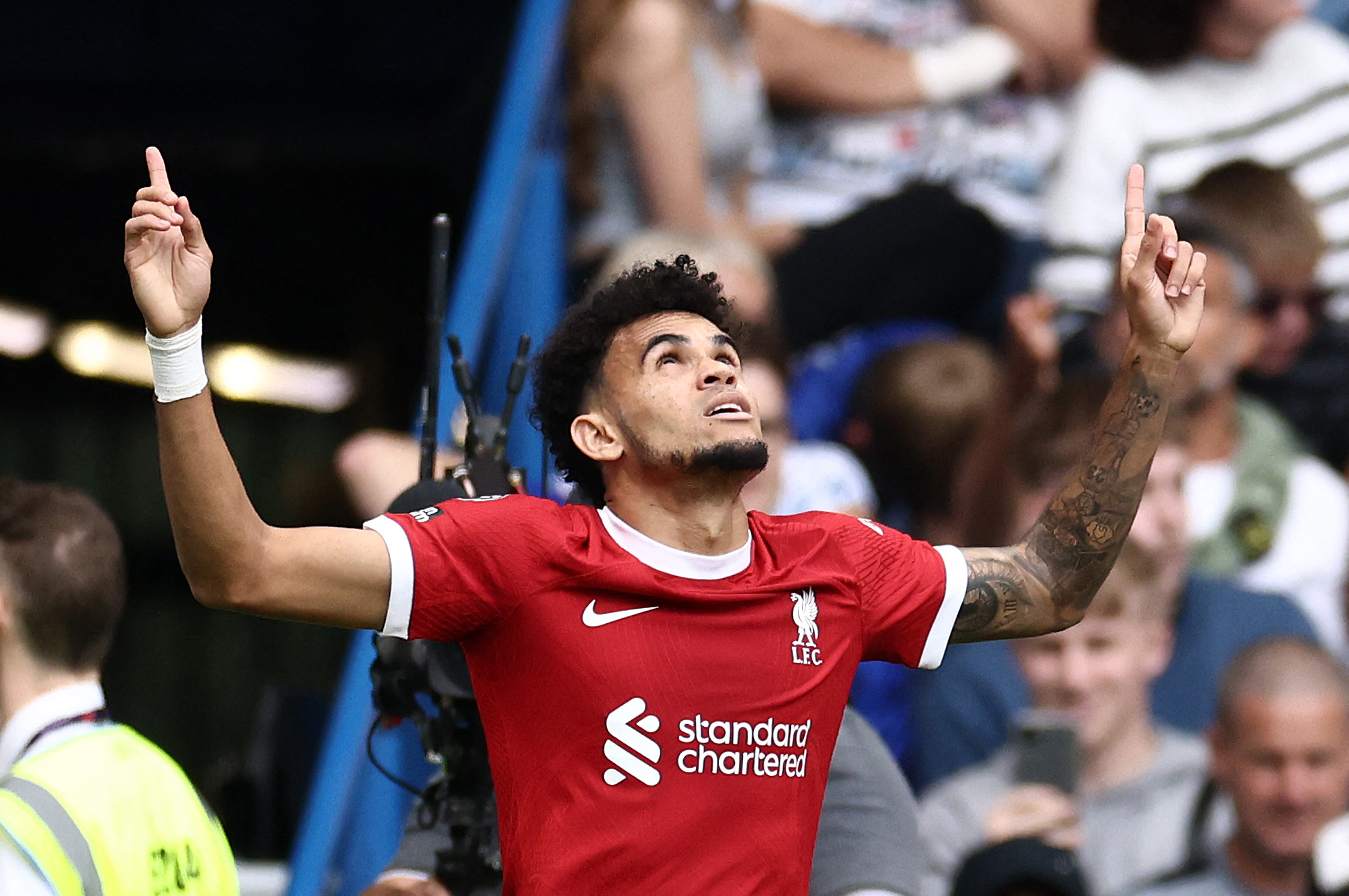 Luis Díaz marcó en el debut de Liverpool en Premier Legue ante el Chelsea