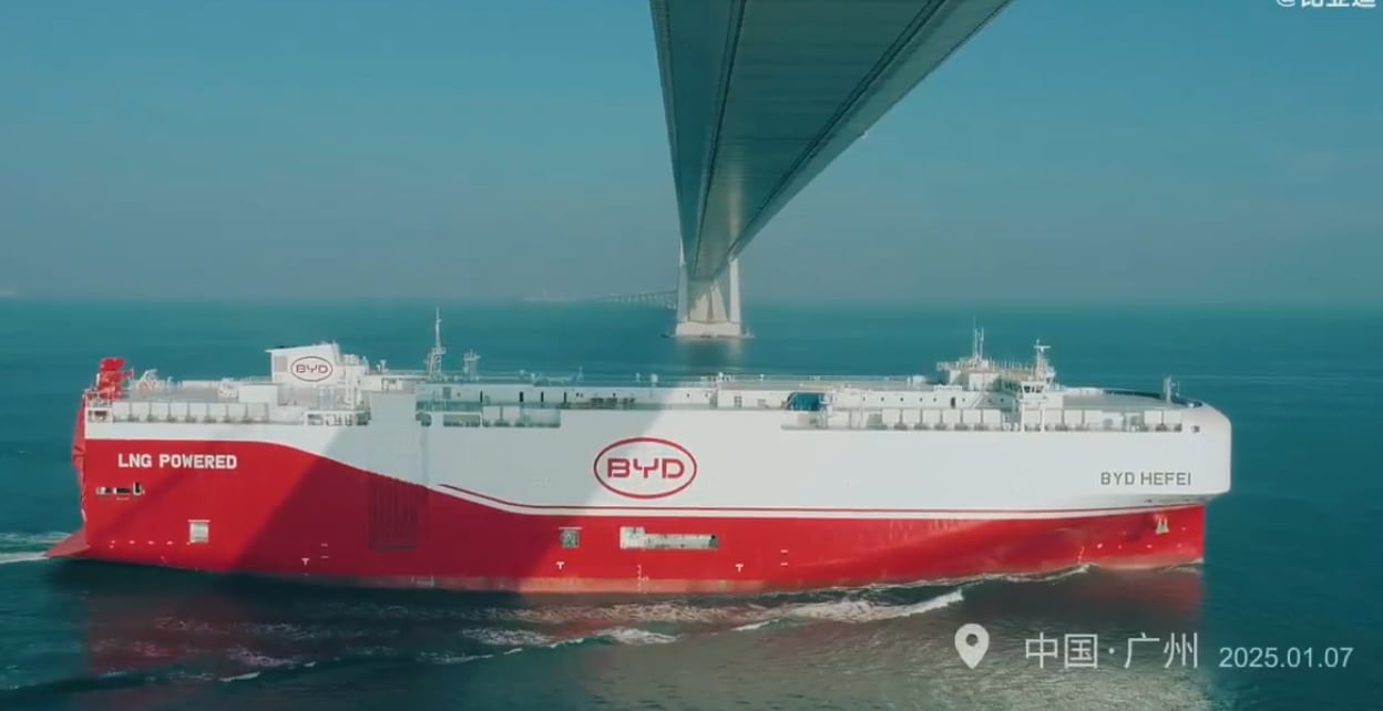 BYD puso a operar el Hefei, su nuevo buque con capacidad para transportar 7.000 vehículos.