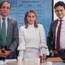 En el marco de la presentación de la estrategia por la Reactivación Económica y de Generación de Empleo Sostenible, nuestro director
@AlexLopezMaya
, la directora del
@ContactoDapre
,
@laurisarabia
y el ministro de Comercio,
@luiscrh
, anuncian la activación del Sistema Nacional de Competitividad e Innovación.