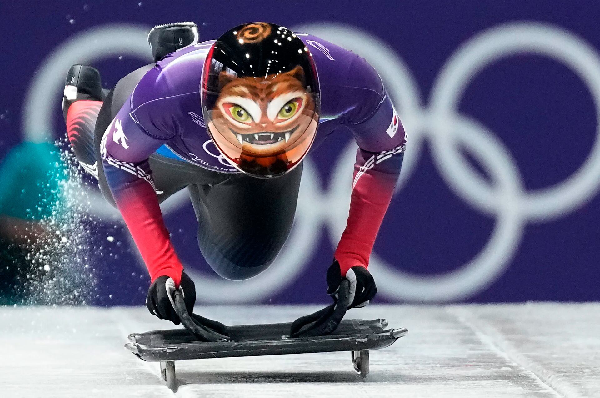 La surcoreana Hong Sujung participa en una sesión de entrenamiento de skeleton femenino en los Juegos Olímpicos de Invierno de 2026, en Cortina d’Ampezzo, Italia, el miércoles 11 de febrero de 2026.