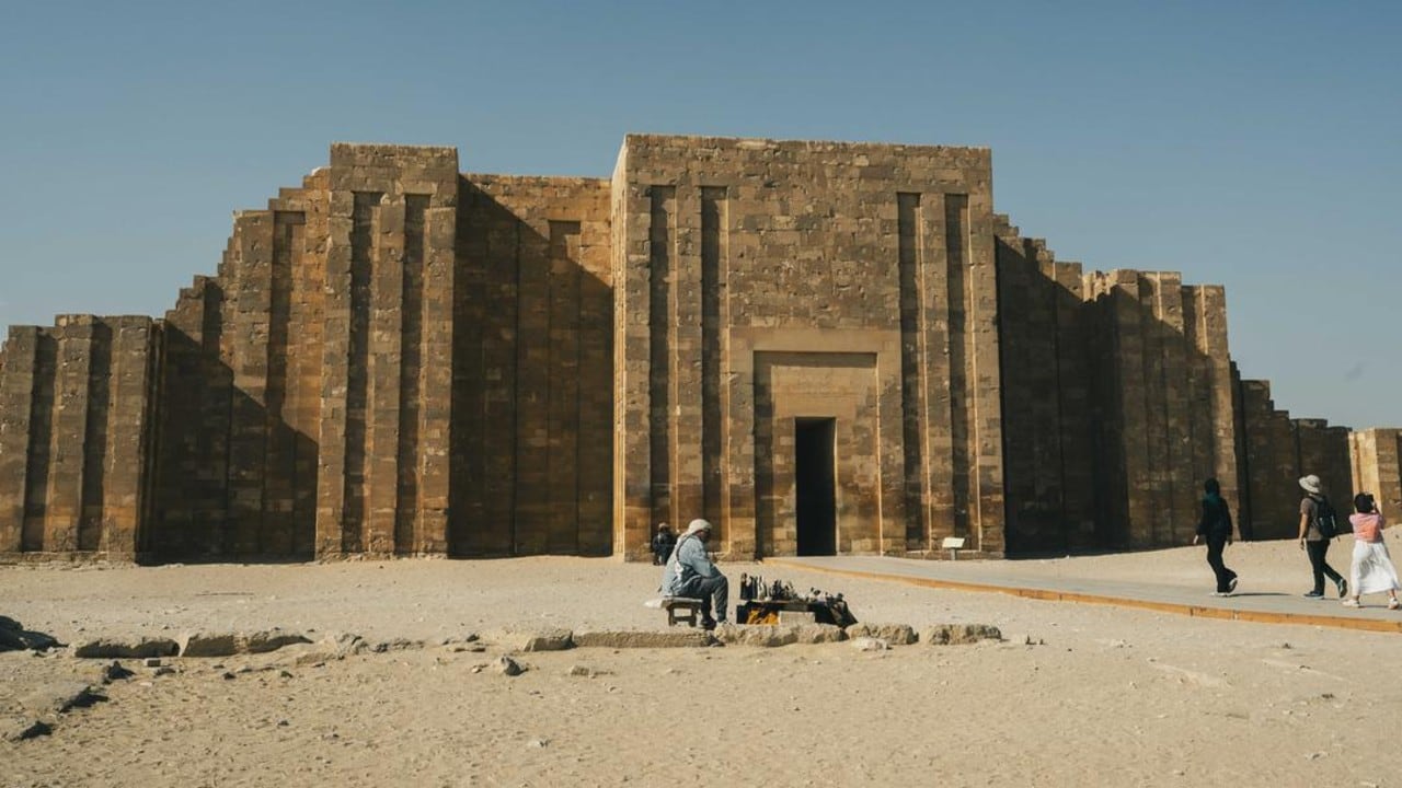 La necrópolis de Saqqara, Patrimonio de la Humanidad por la UNESCO, reúne templos, pirámides y tumbas como la de Sekhentiu-Ptah, hallada recientemente.