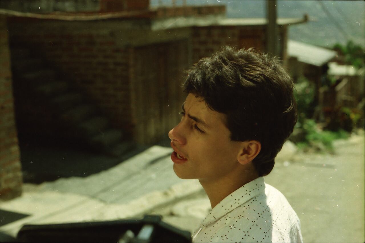 Fotos del libro 'El pelaíto que no duró nada' de Víctor Gaviria. (SOLO USO EDITORIAL - CRÉDITO: Guillermo Melo - HANDOUT AGENCIA ANADOLU) ( Guillermo Melo - AA )