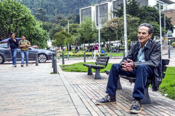En 2014 se invitaron 5 escritores que hicieron parte de  diferentes eventos literarios. El colombiano Luis Fayad recorrió Bogotá durante el mes de noviembre.