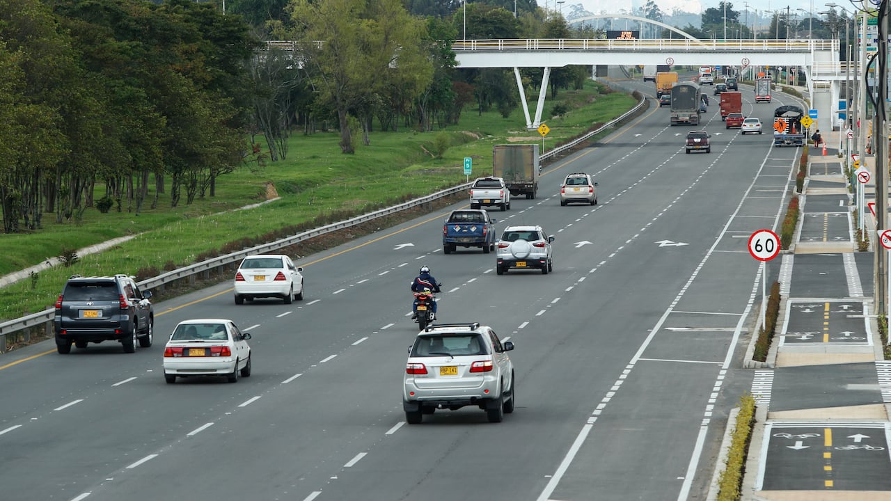 El ministro de Transporte, William Camargo, anunció que los peajes subirán en dos oportunidades durante 2024.