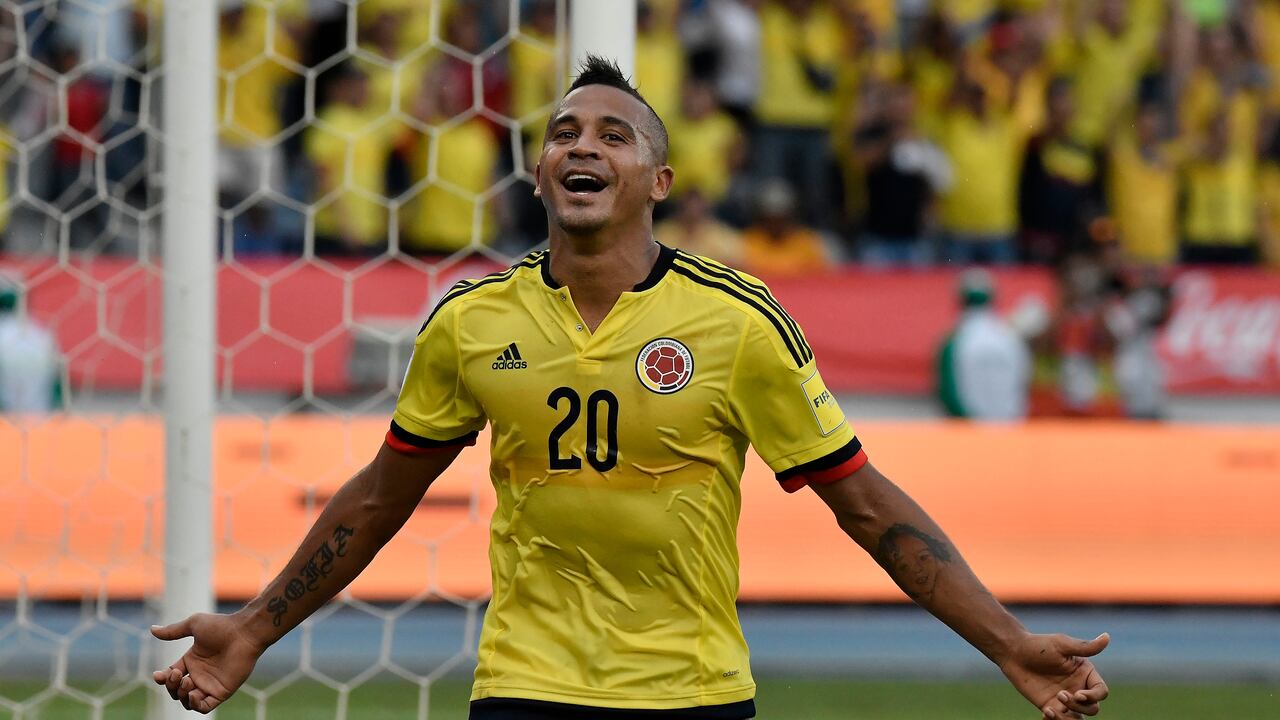 Macnelly Torres celebrando su gol ante Venezuela en juego válido por las eliminatorias a Rusia 2018.