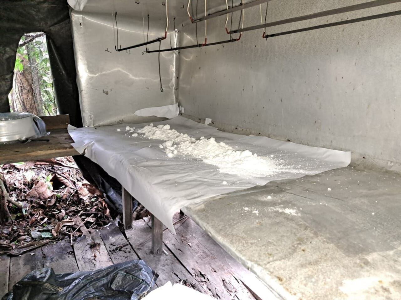 Laboratorio de cocaína encontrado en Nariño por parte de comandos jungla de la Policía Antinarcóticos.