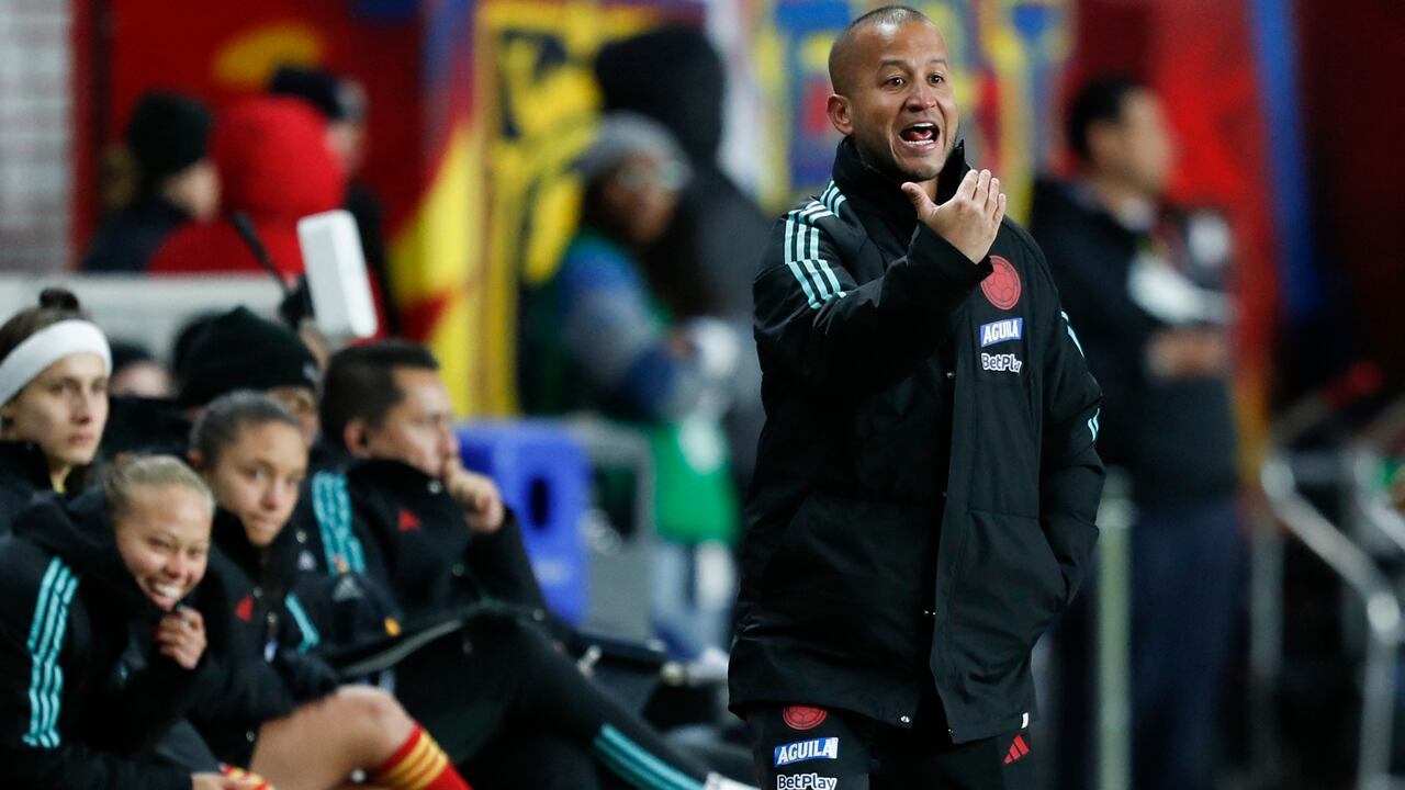 Ángelo Marsiglia, técnico de la Selección Colombia femenina de mayores.