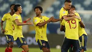 Las historias de jugadores como Juan Guillermo Cuadrado, Dávinson Sánchez y Yerry Mina, entre otros, son el reflejo de una sociedad desigual, en la que sobra talento pero faltan oportunidades.