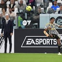 TURÍN, ITALIA - 28 DE MAYO: Juan Cuadrado de Juventus patea el balón durante el partido de Serie A entre Juventus y AC Milan en el Estadio Allianz el 28 de mayo de 2023 en Turín, Italia. (Foto de Filippo Alfero - Juventus FC/Juventus FC vía Getty Images)