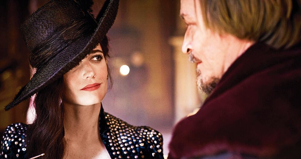 Una actriz enigmática y políglota como pocas, que transmite misterio e inteligencia, Eva Green fue vital en revivir a 007 en Casino Royale, y en la serie Penny Dreadful dejó un personaje icónico. Aquí es esencial. 