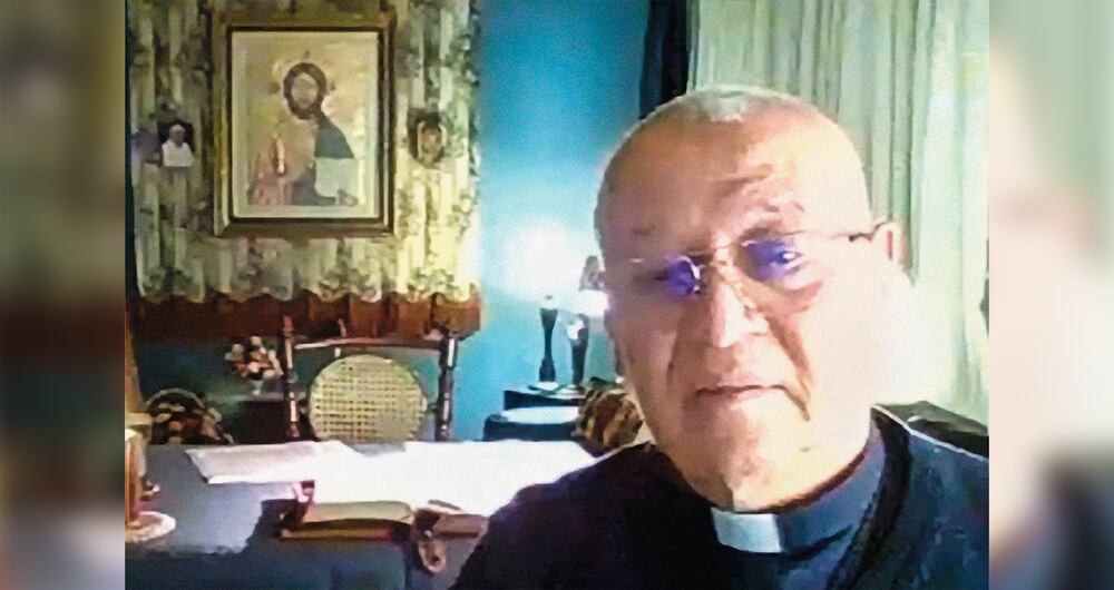     El padre Arturo Uría Eguíluz lideró la llegada de los retiros de Emaús a Bogotá. En su comunidad religiosa conoció a Óscar Iván Zuluaga.