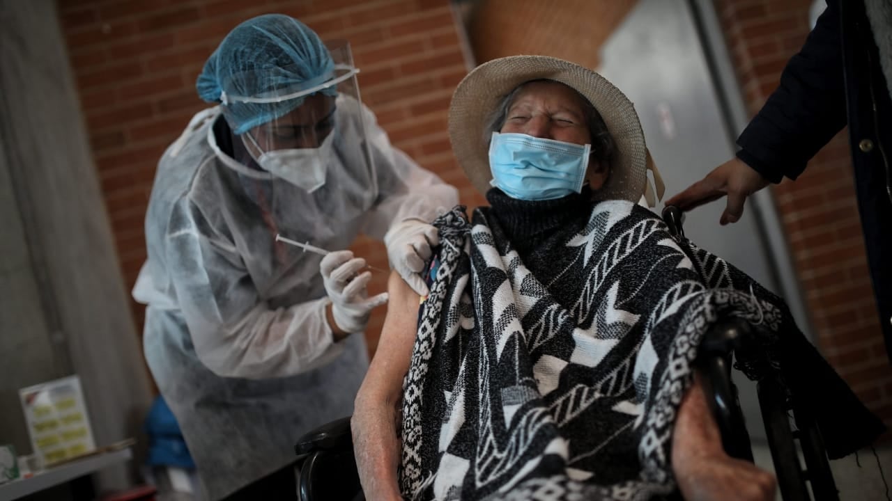 Vacunacion covid 3 edad
Coliseo del Tunal
Bogota 9 marzo 2021
Foto Esteban Vega La-Rotta