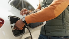 Las estaciones de carga rápida serán clave para fortalecer la movilidad eléctrica en el país.