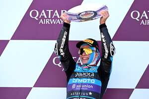 Este fue el homenaje que le hizo el colombiano al piloto italiano.