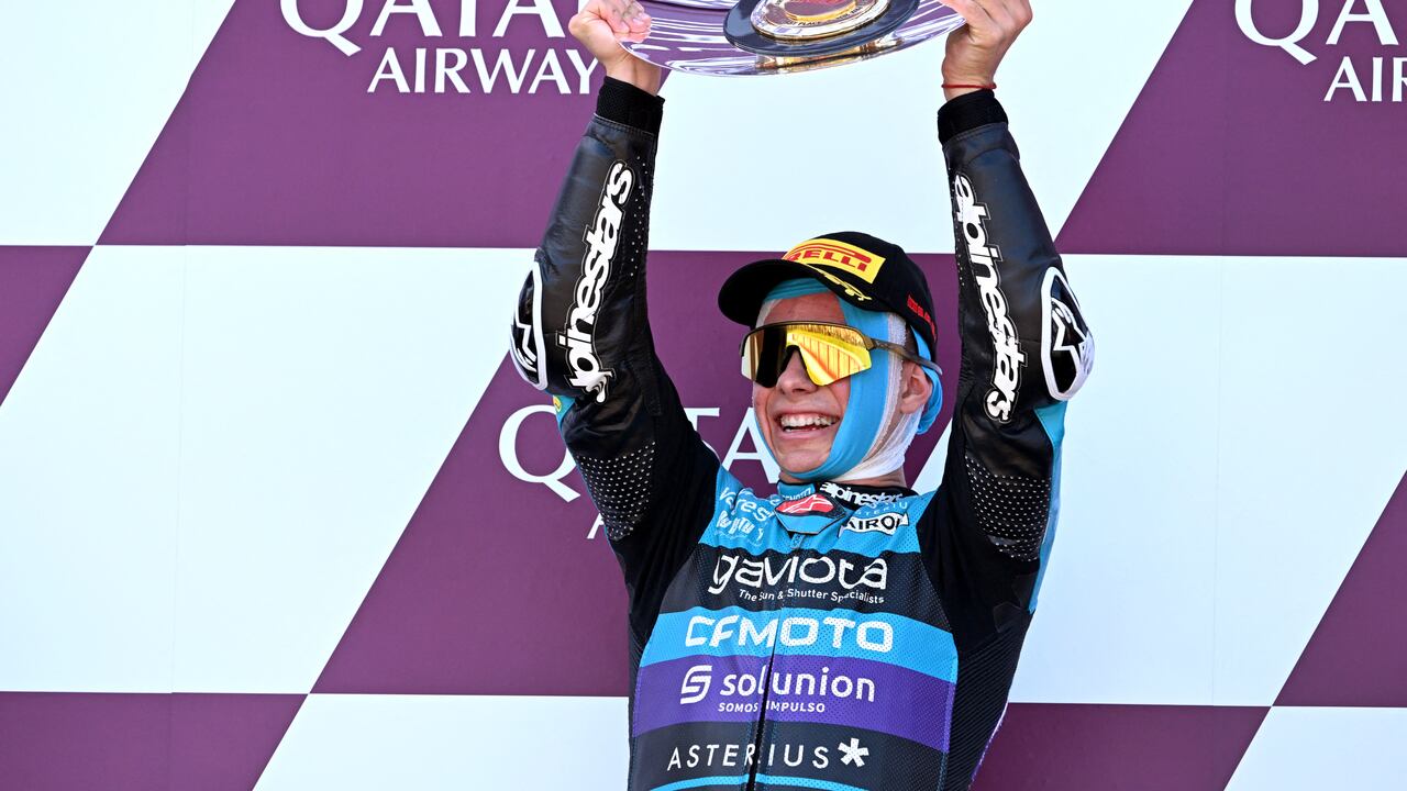 Este fue el homenaje que le hizo el colombiano al piloto italiano.