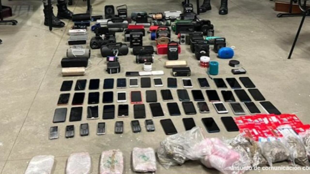Incautación de elementos en la cárcel El Pedregal de Medellín.