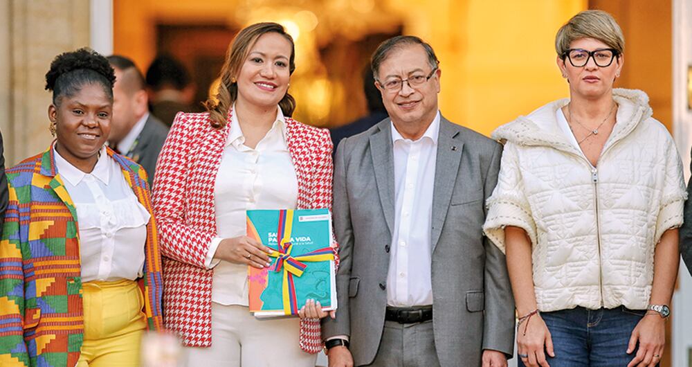 La reforma a la salud fue presentada con bombos y platillos.