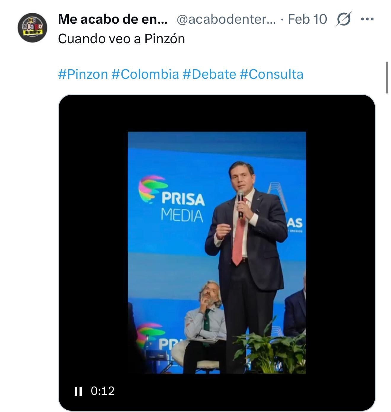 Mensajes contra el precandidato presidencial Juan Carlos Pinzón.