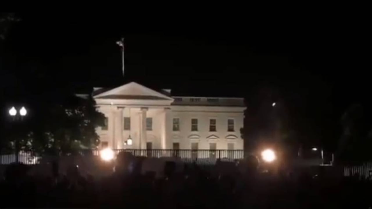 La Casa Blanca apagó las luces, algo que no sucedía desde 1889. El hecho se dio en medio de las protestas de este domingo.